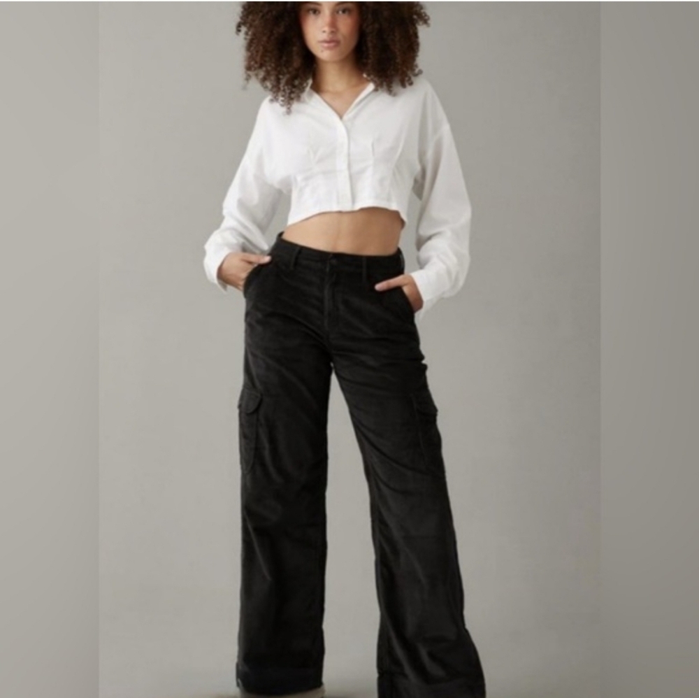 American Eagle Black Super High Rise Baggy Wide Leg Corduroy Pant Women's Size 4
